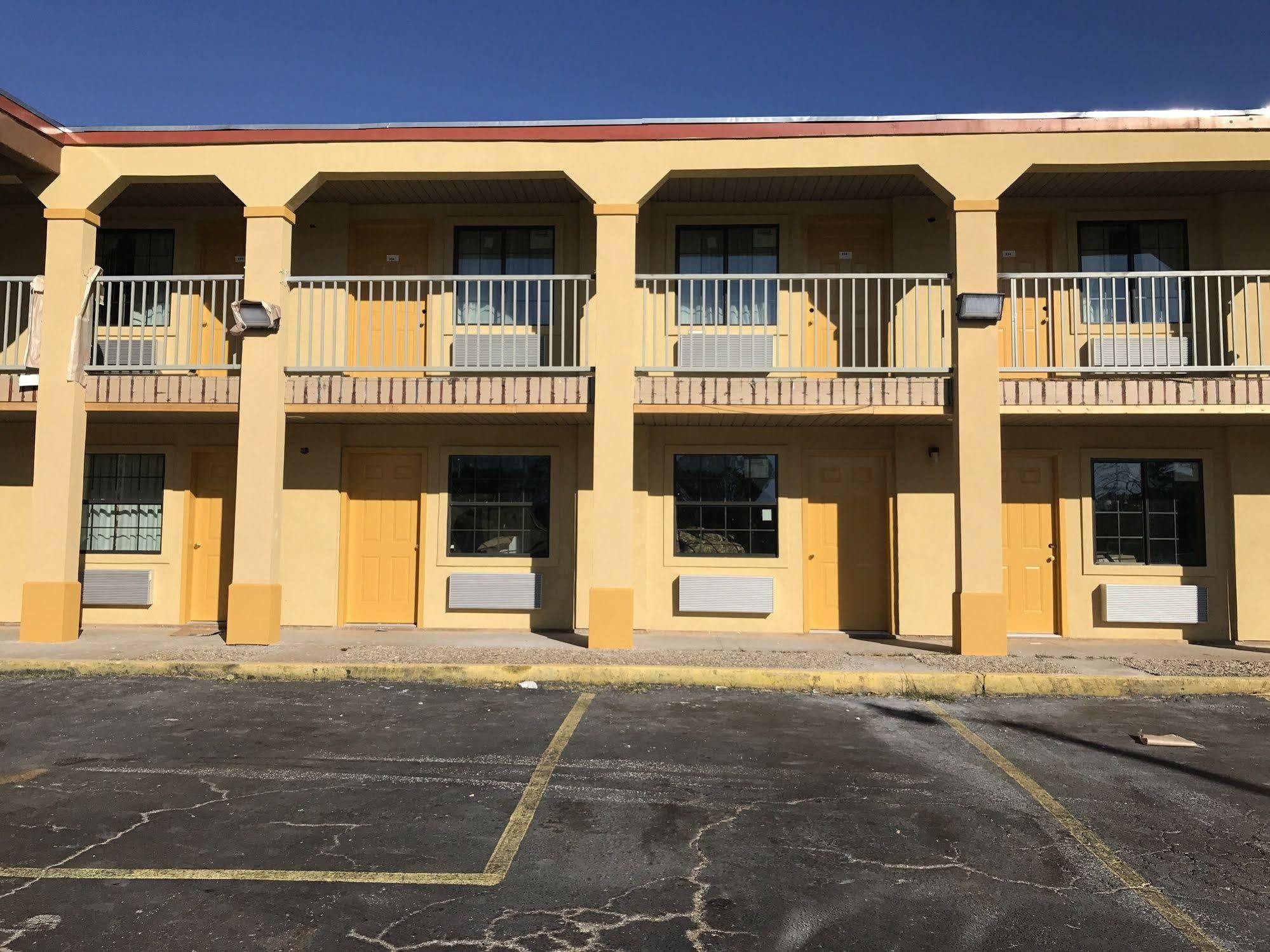 Hotel Super 8 By Wyndham Palestine Tx Exterior foto